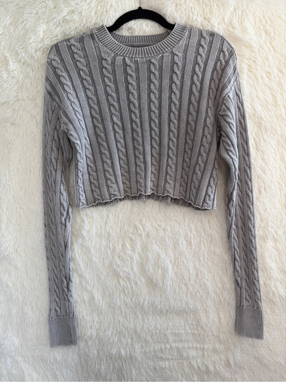 Aerie Womens Chunky Mini Cable Knit Cropped Sweater Size XS Grey Preppy Cotton
